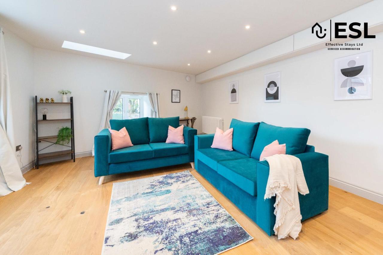 High Quality 2 Bedroom Church With Free Parking Apartment Shrewsbury