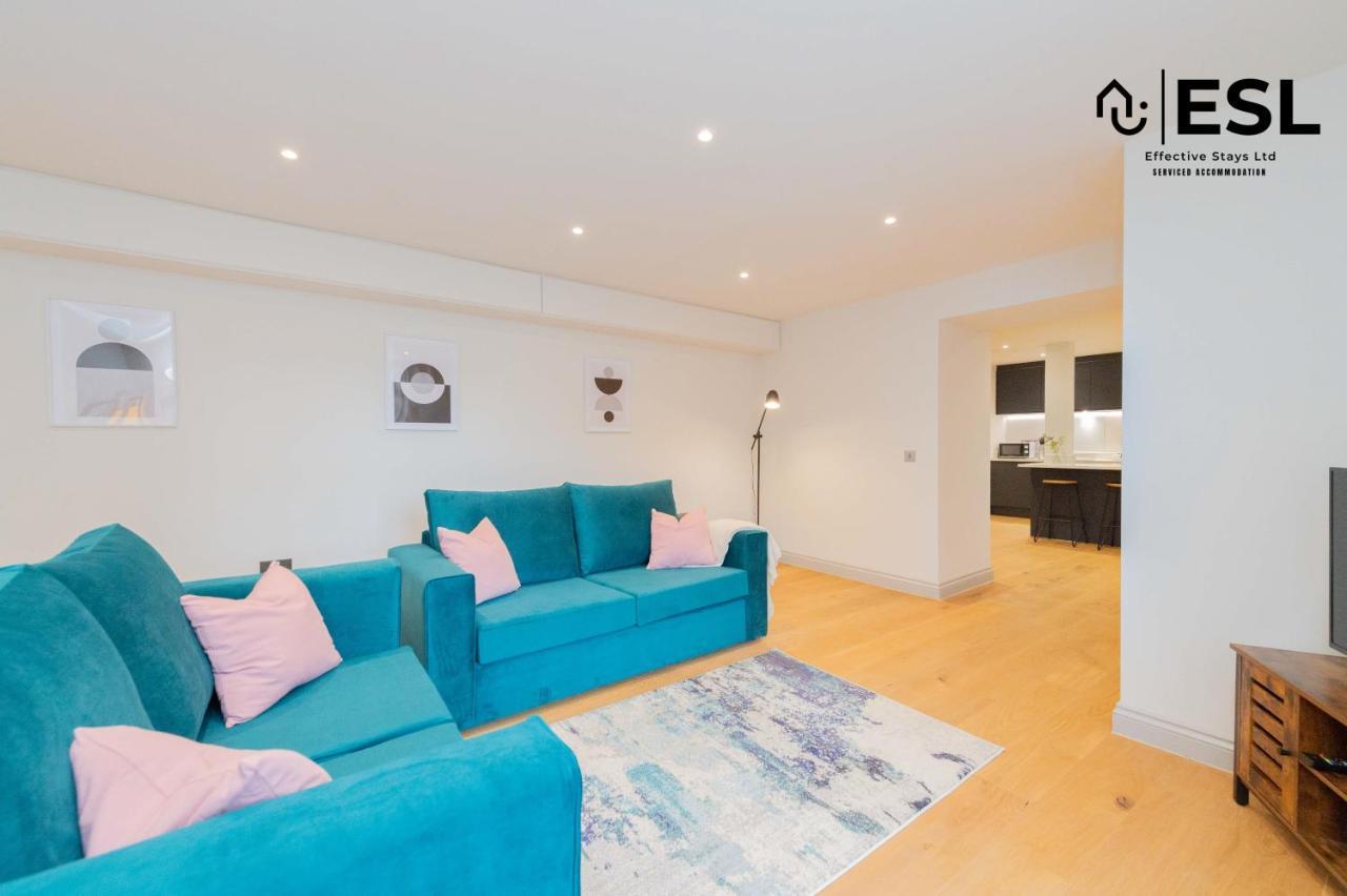 High Quality 2 Bedroom Church With Free Parking Apartment *